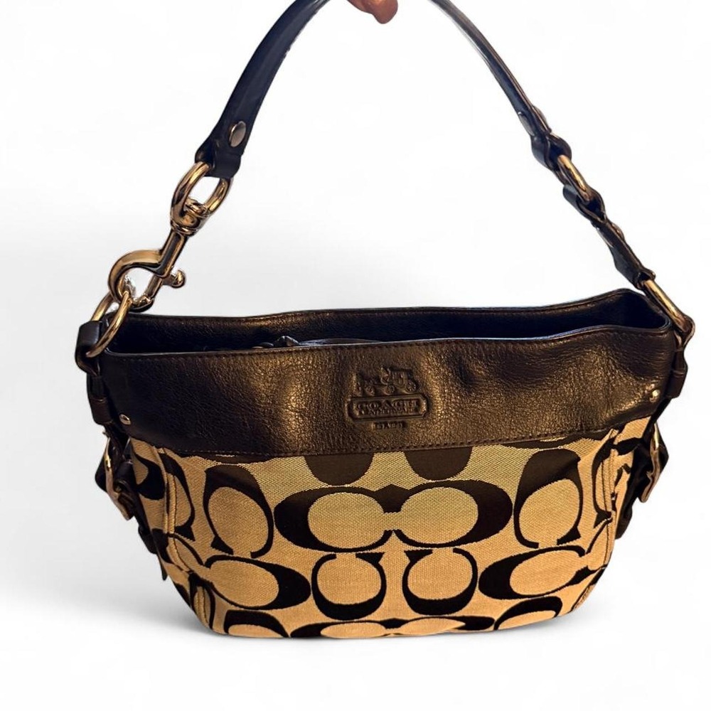 Beautiful Coach Signature Jacquard Bag + Matching Wallet Set Classic Coach